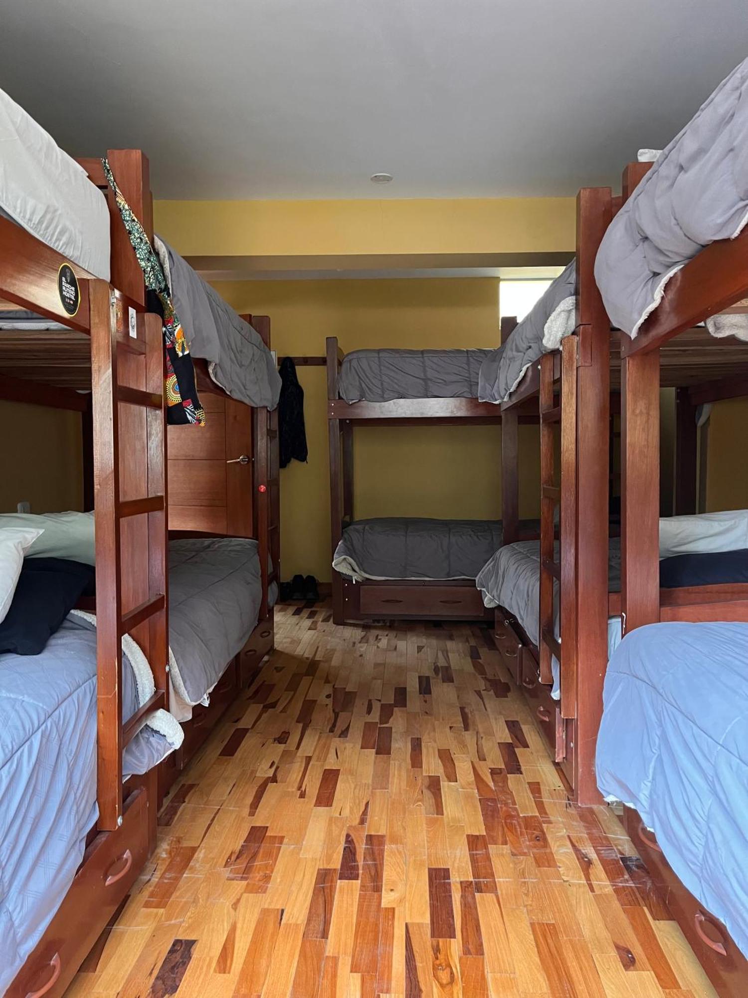 El Parche Rutero Hostel ピサック エクステリア 写真
