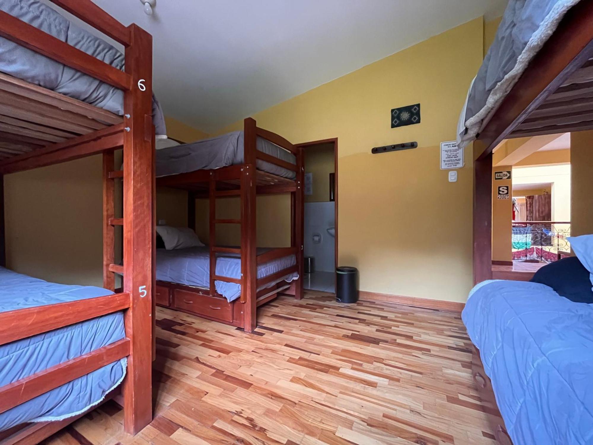 El Parche Rutero Hostel ピサック エクステリア 写真
