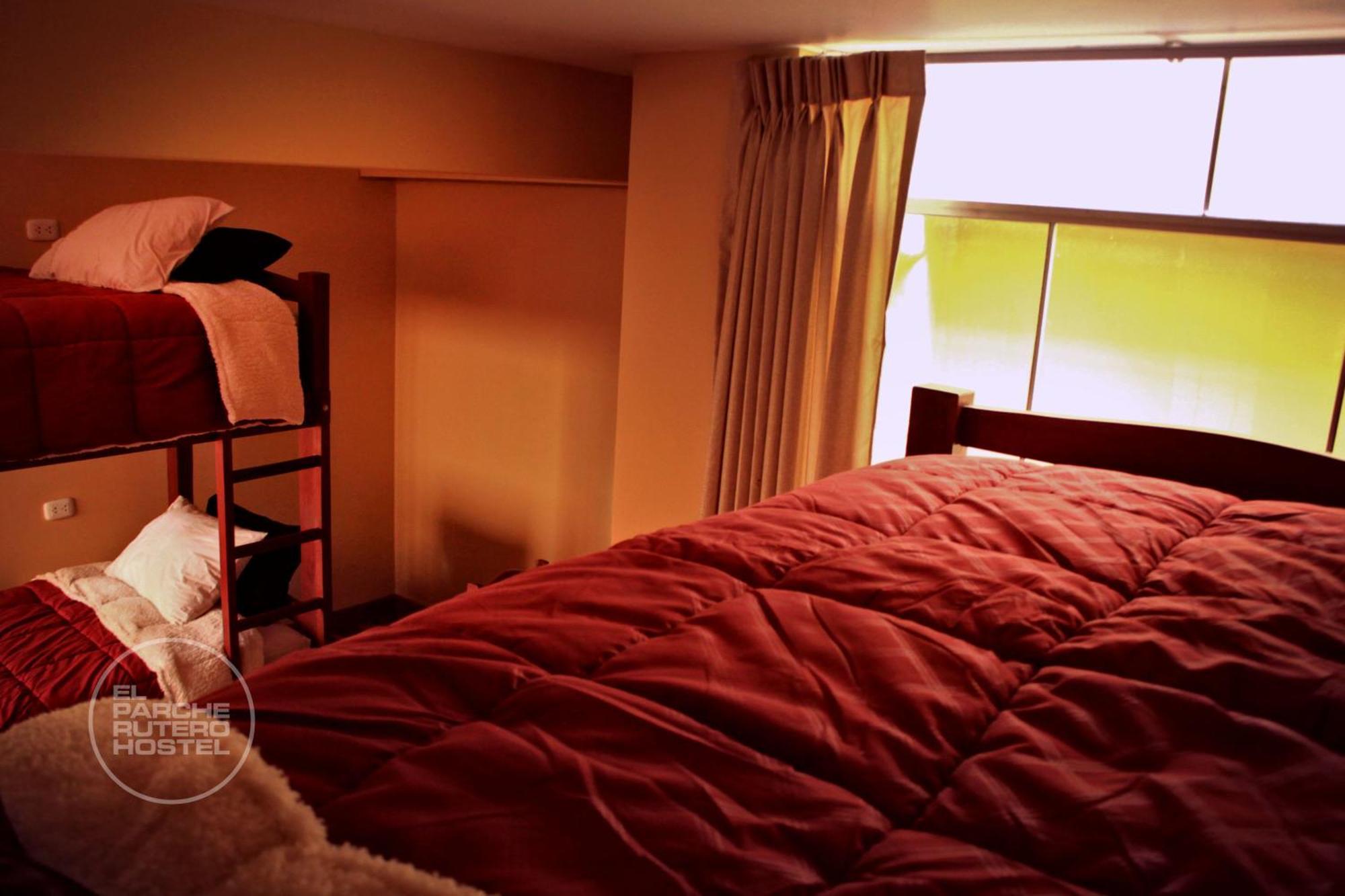 El Parche Rutero Hostel ピサック エクステリア 写真