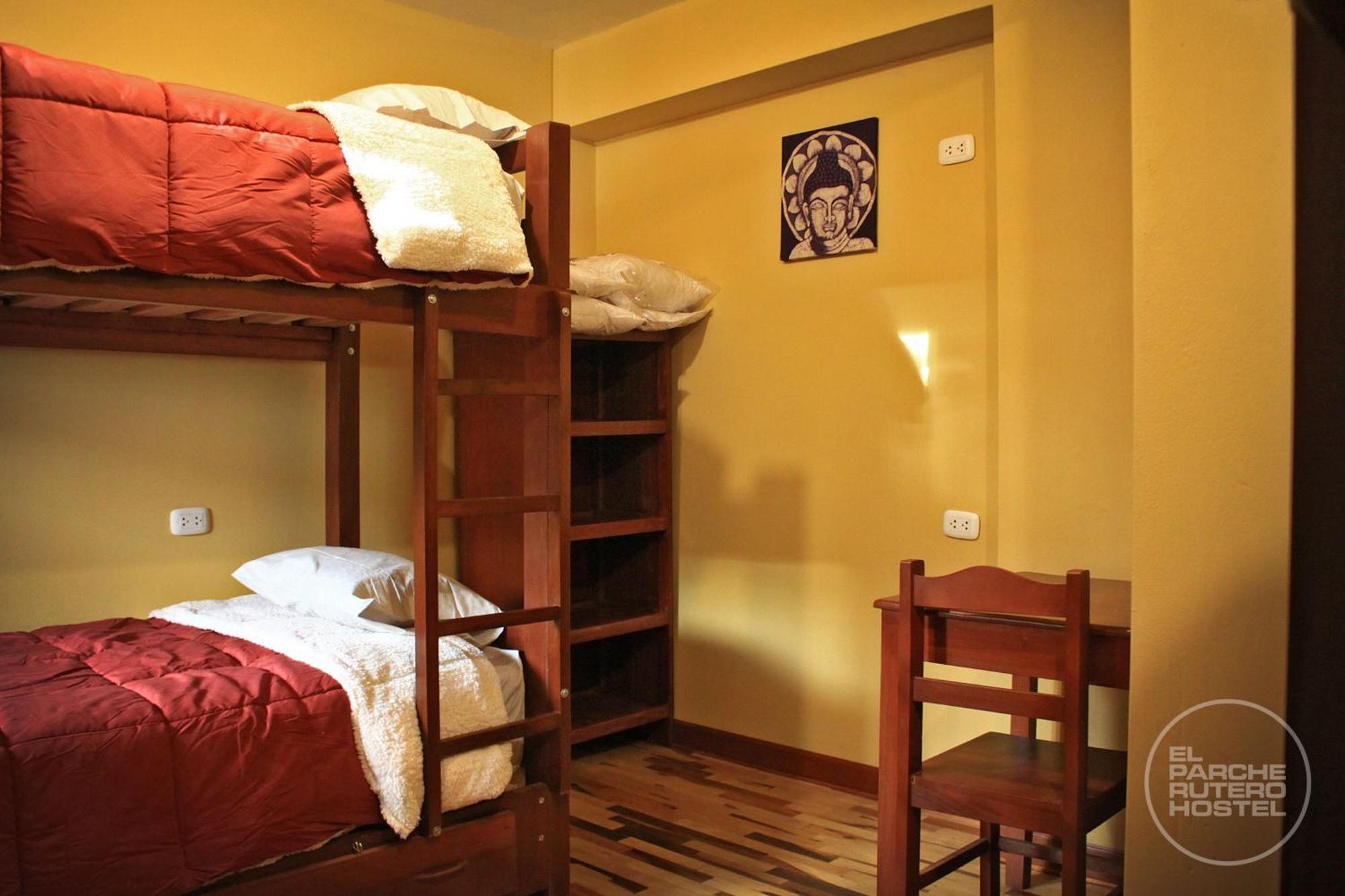 El Parche Rutero Hostel ピサック エクステリア 写真