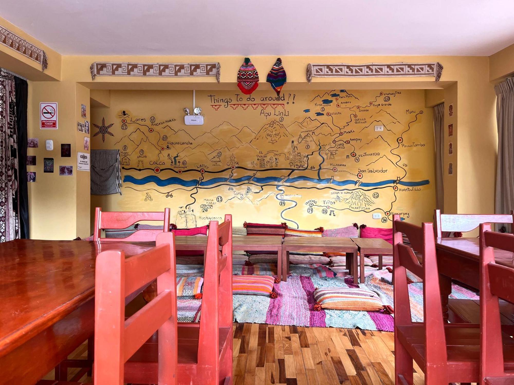 El Parche Rutero Hostel ピサック エクステリア 写真