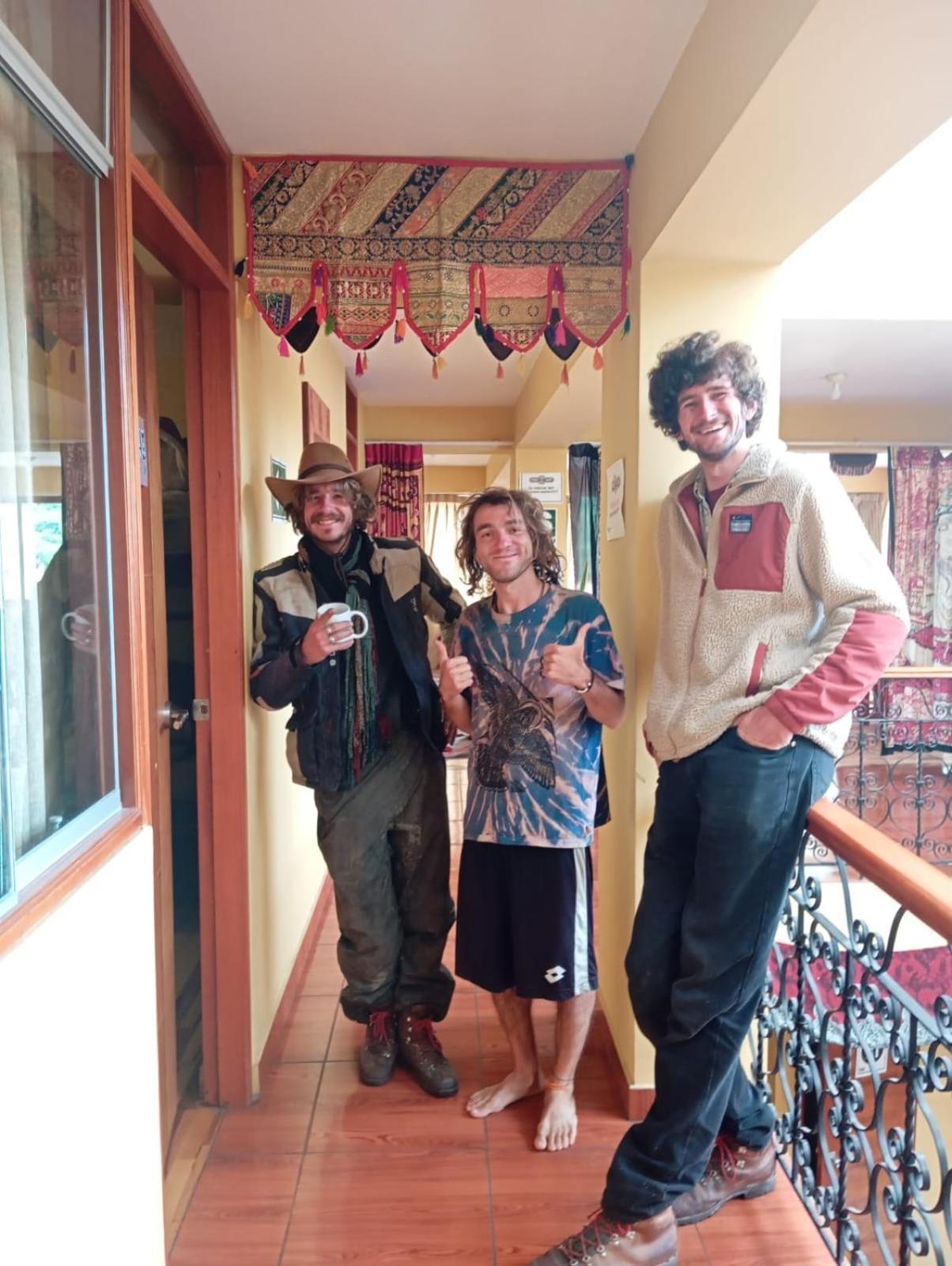El Parche Rutero Hostel ピサック エクステリア 写真
