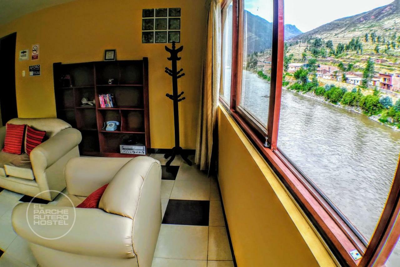 El Parche Rutero Hostel ピサック エクステリア 写真